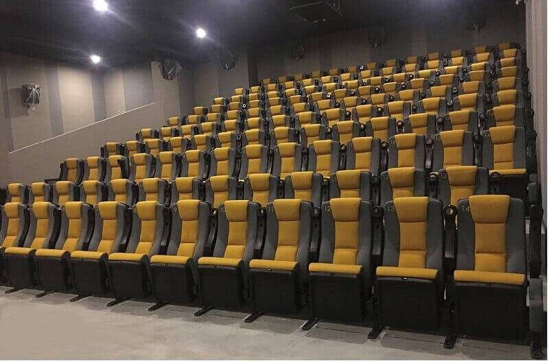 3 seat theatre chairs